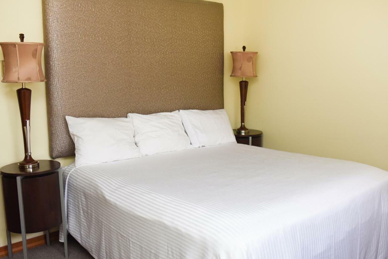 Chestnut Grove Family Resort Mount Pocono Exterior foto