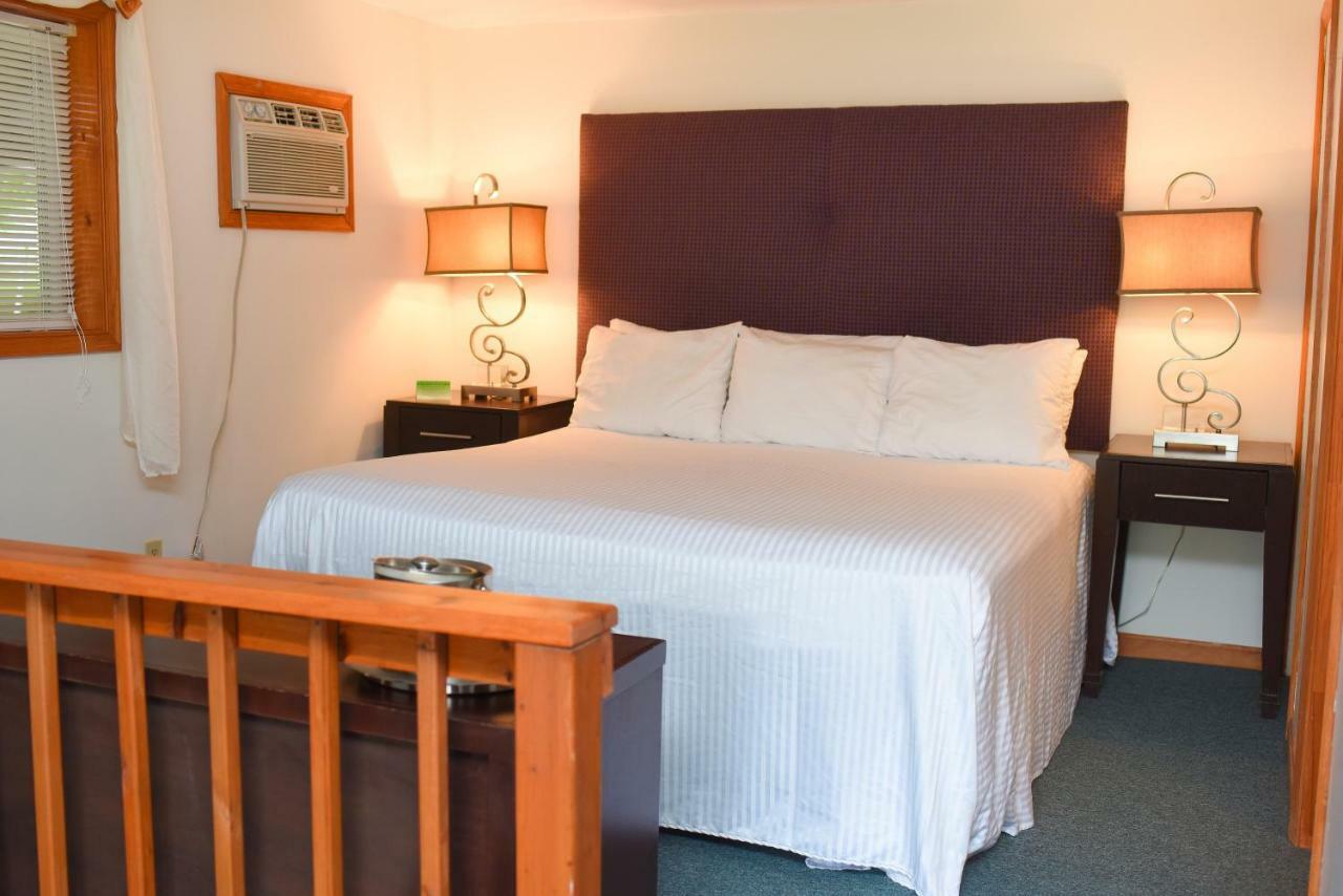 Chestnut Grove Family Resort Mount Pocono Exterior foto